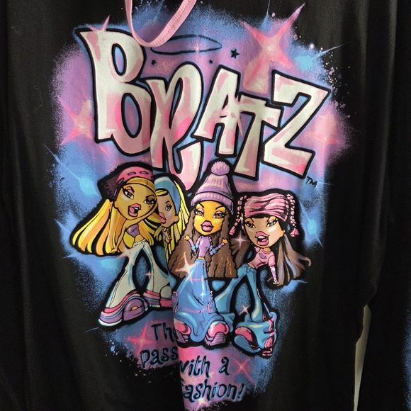 Bratz x Dolls Kill Long sleeve Graphic Shirt And Bedazzled Mask - Picture 2 of 4